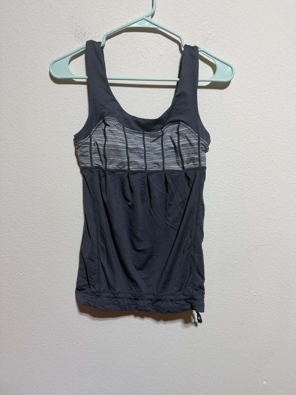 Lululemon Elevate Tank Top Adjustable Cinch Waist Grey Striped
